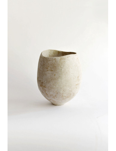 EGERIA. Ceramic vessel